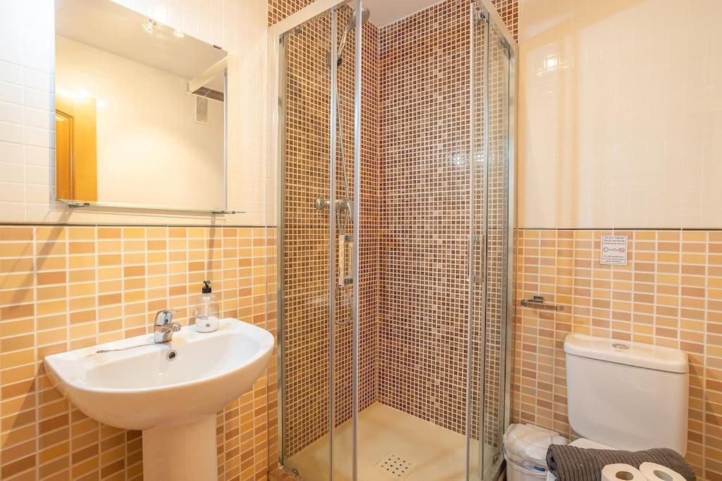 Ferienwohnung Penthouse With Jacuzzi And Spectacular Sea Views Nerja Exterior foto